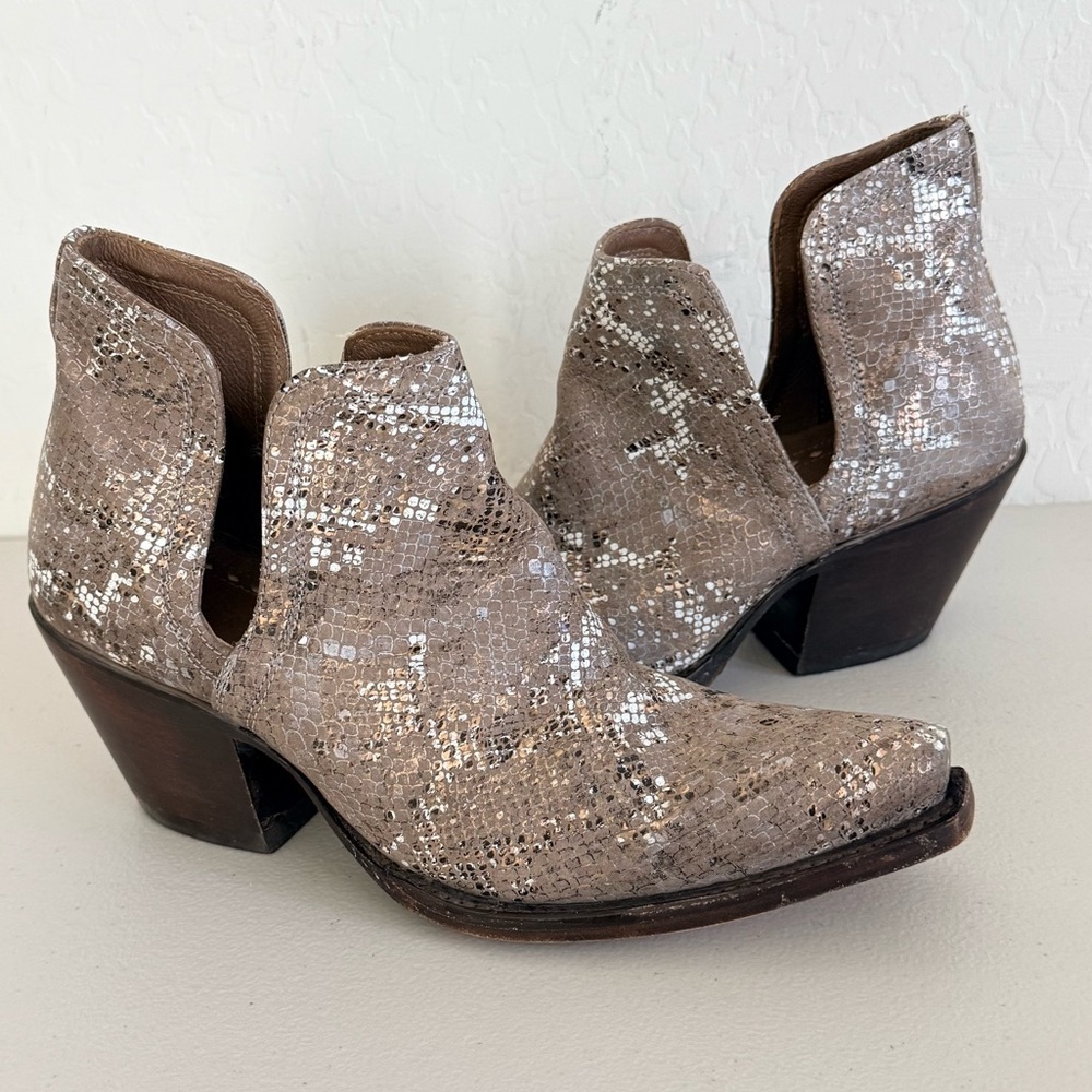 ARIAT Dixon Metallic Snake Print Leather Snip Toe Ankle Boot 9B - Picture 4 of 11